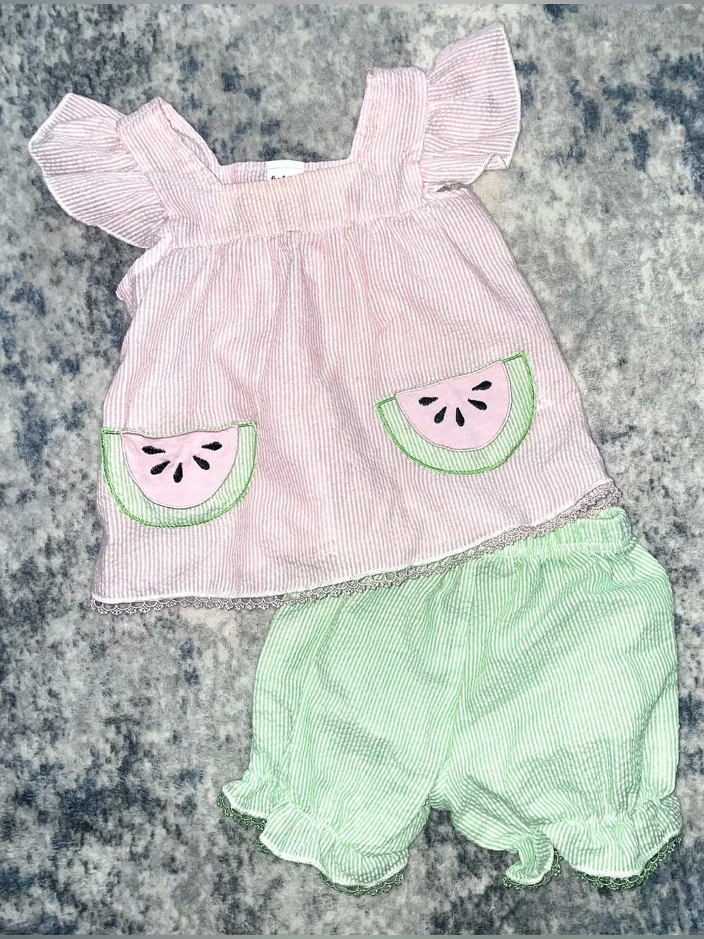 Watermelon outfit set size 6-12 months